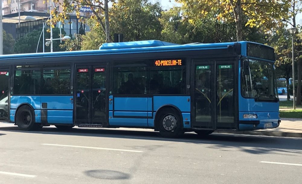 Rritja e çmimit të naftës, rikthehet subvencioni 100 lekë/litër për transportin publik